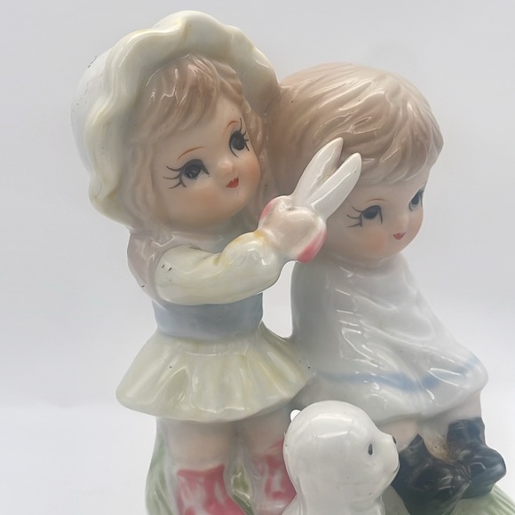 Vintage Ceramic Music Box  Girl Giving Boy A Haircut  "Memories" - Picture 4 of 5